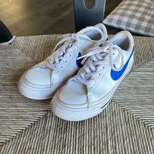 Kids Nike Court Legacy - blue swoosh